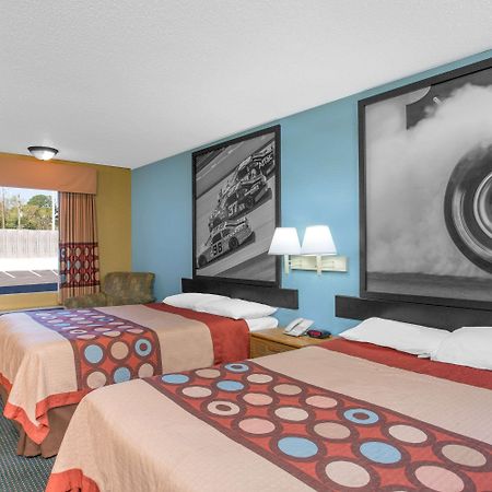 ซูเปอร์ 8 บาย วินด์แฮม ดันน์ Motel ภายนอก รูปภาพ