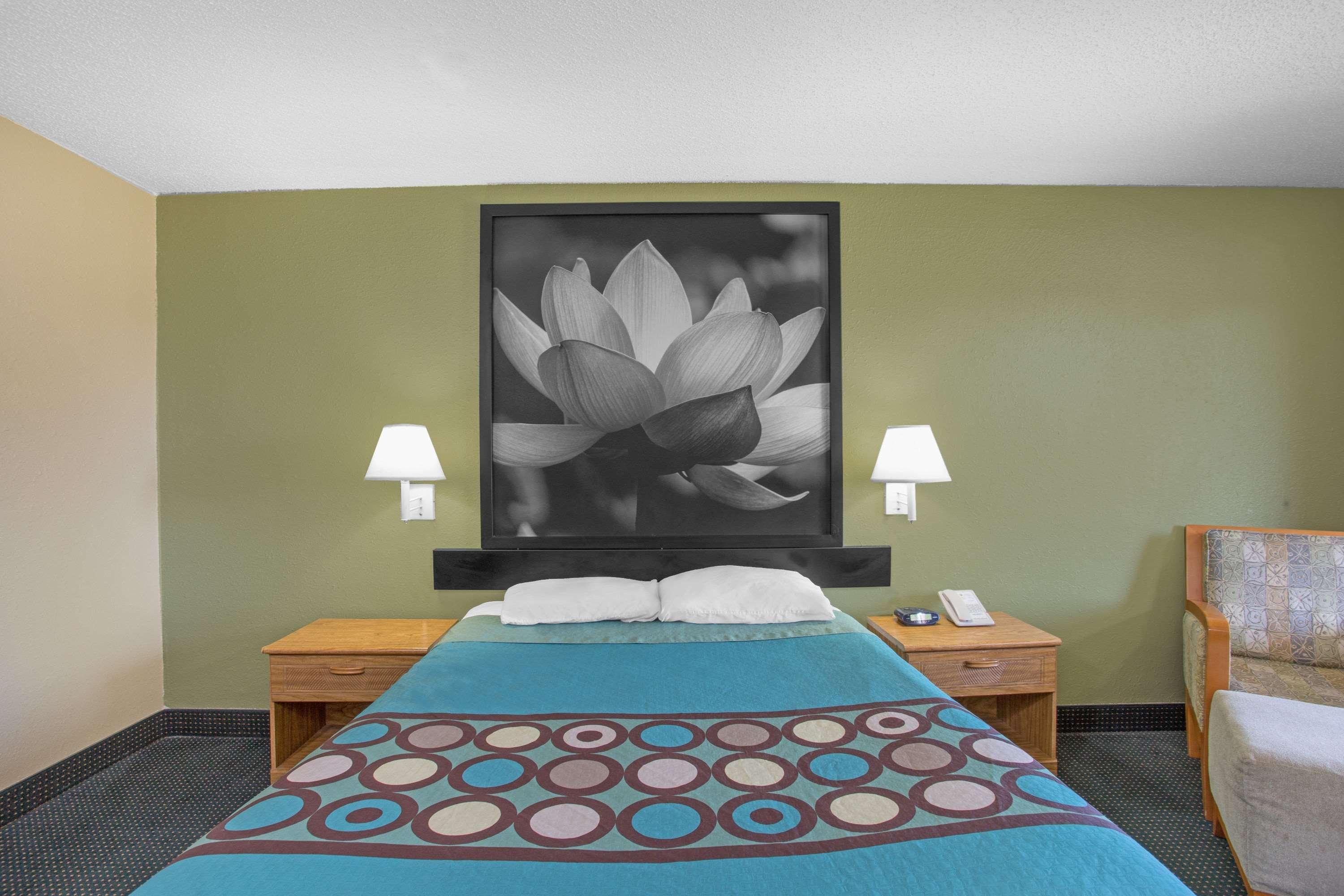 ซูเปอร์ 8 บาย วินด์แฮม ดันน์ Motel ภายนอก รูปภาพ