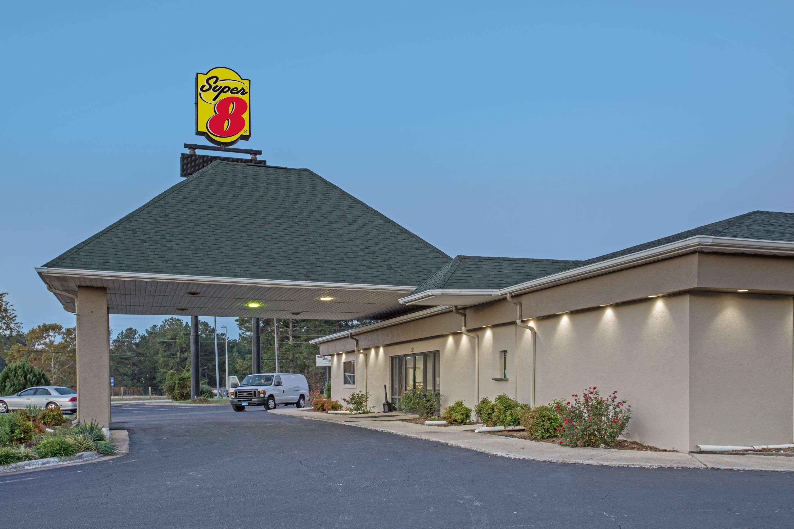 ซูเปอร์ 8 บาย วินด์แฮม ดันน์ Motel ภายนอก รูปภาพ